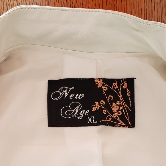 Super Smart & Cute Biker Jacket - Picture 3 of 4